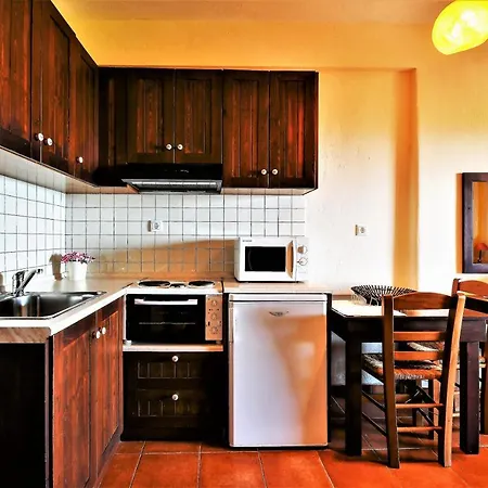 Πανσιόν Amanitis Caesarea Σκήτη